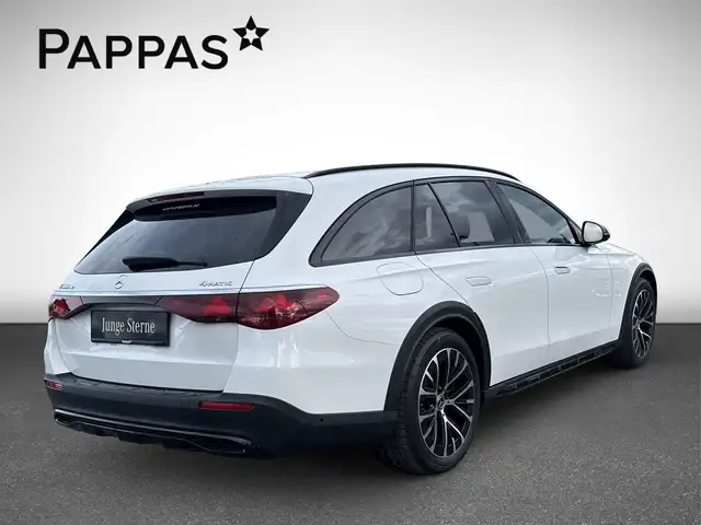 Mercedes-Benz E 300 de 4MATIC T-Modell All-Terrain mit EQ Hybrid Ansicht 7
