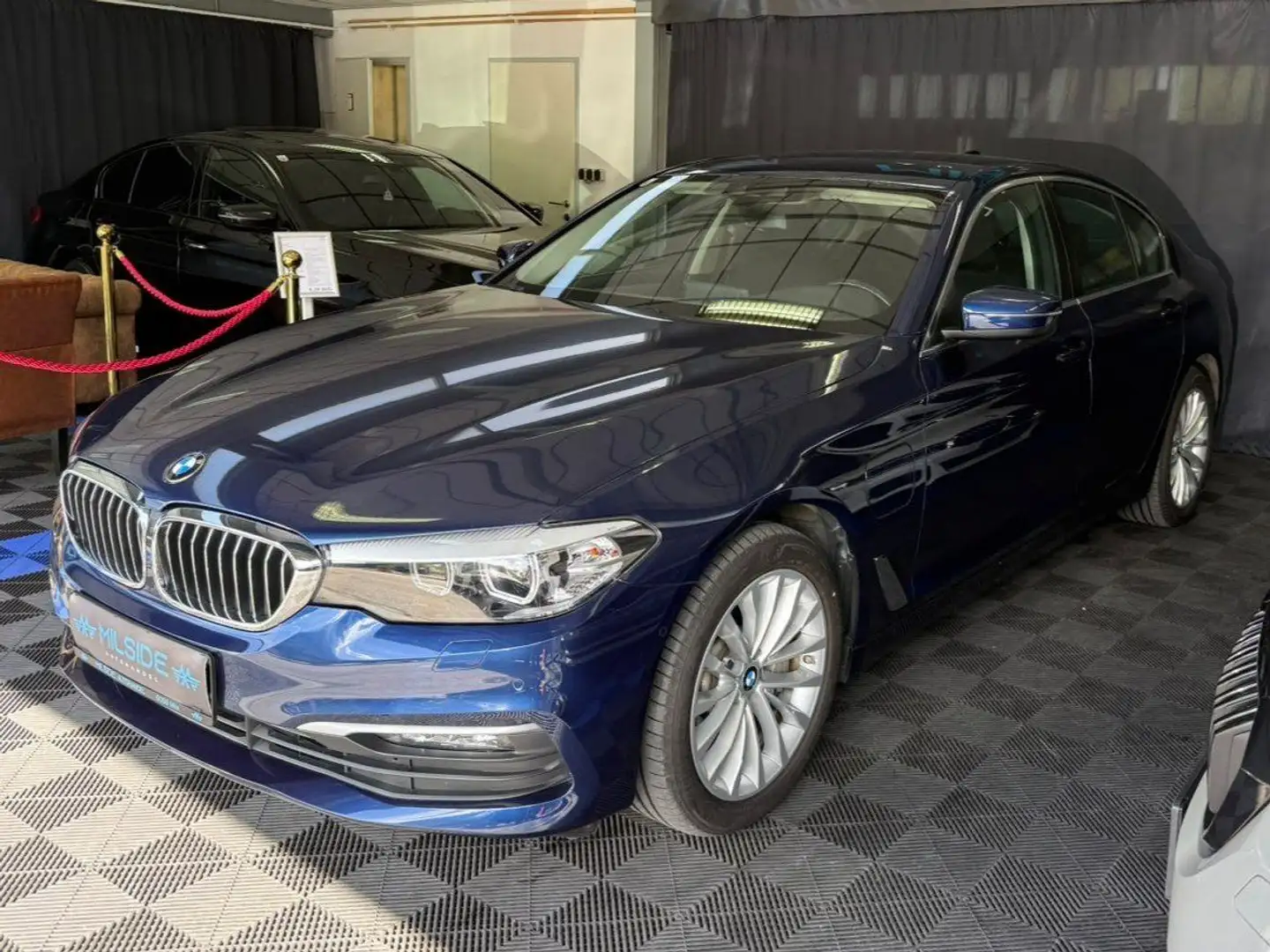 BMW 530 - 530 e xDrive Blau - 2