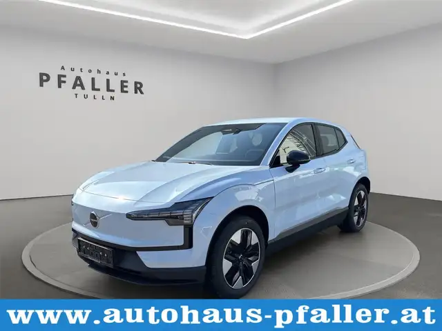 Volvo EX30 Single Motor Extended Range 69kWh Core 4LIFE