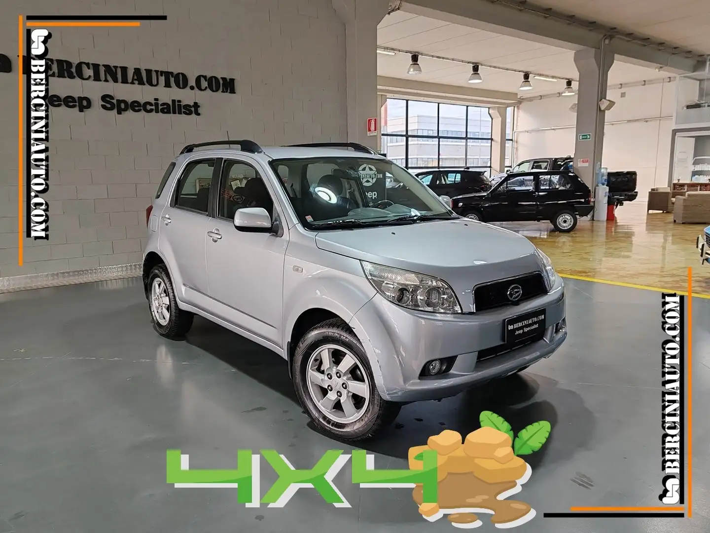 Daihatsu Terios Terios 1.5 SX 100th Anniversary 90.000km OCCASIONE Argento - 2