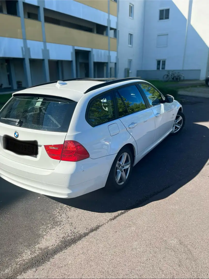 BMW 318 318d Touring Weiß - 2