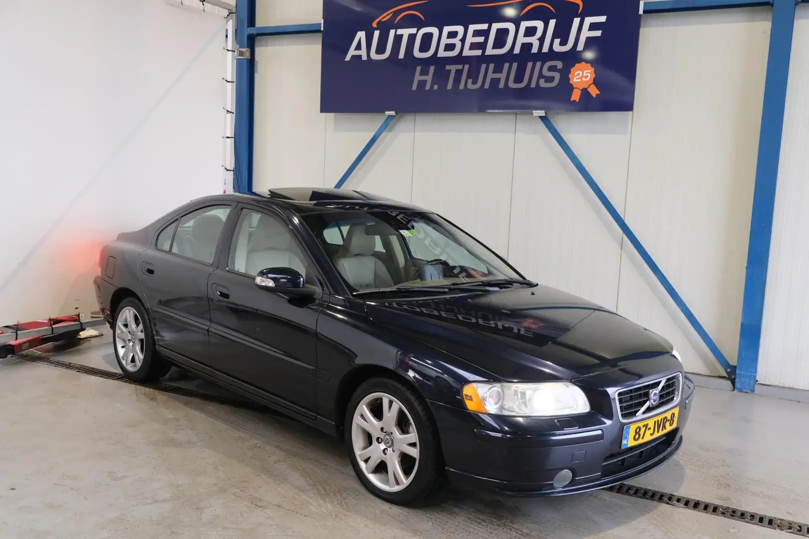 Volvo S60 2.4D Drivers Edition Blauw - 1