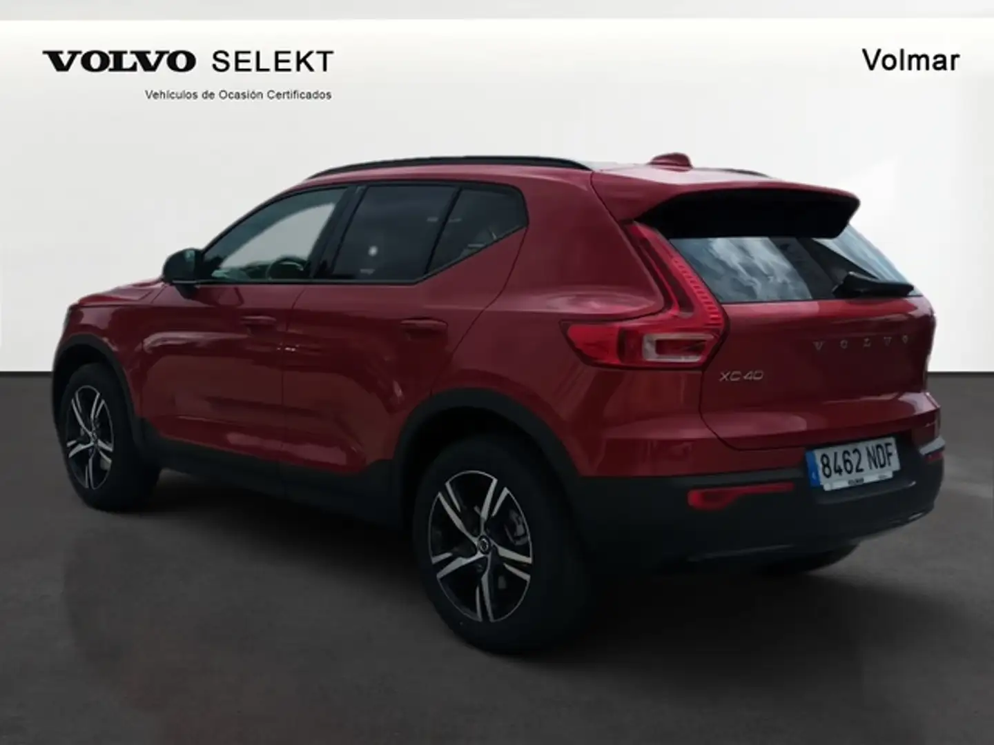 Volvo XC40 B4 Plus Aut. Rojo - 2