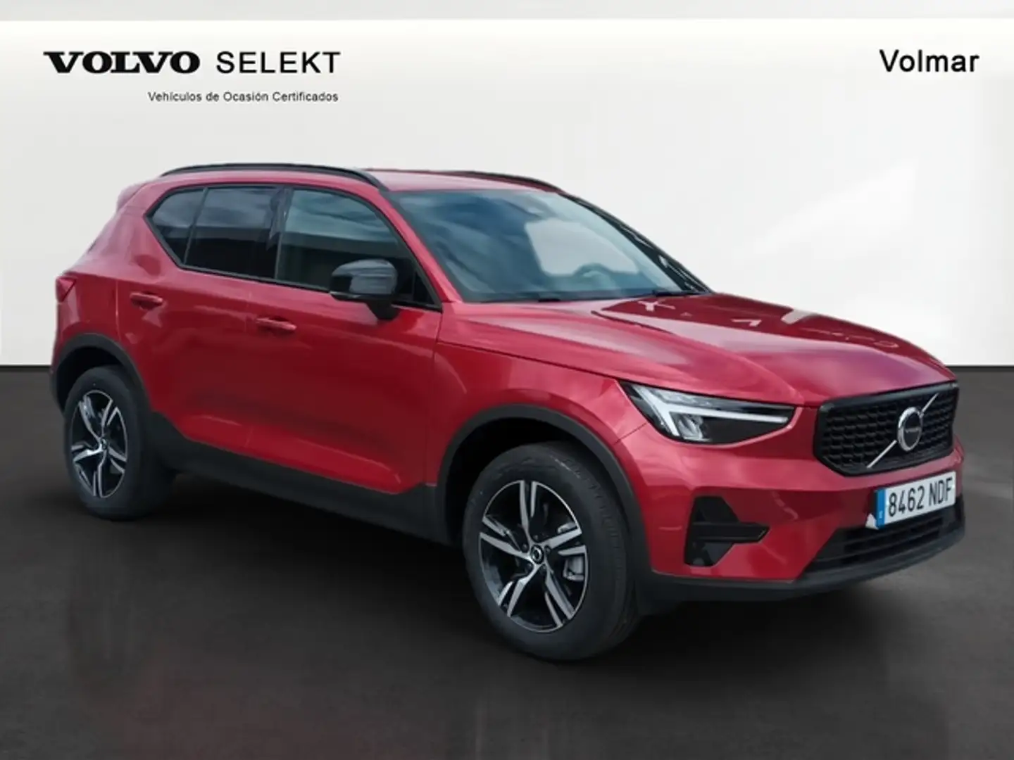 Volvo XC40 B4 Plus Aut. Rojo - 1