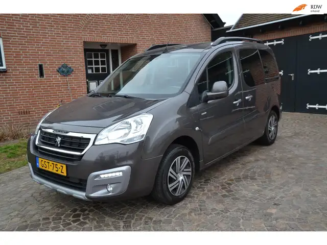 Peugeot Partner Tepee 1.2 PureTech Active - Airco - Navigatie - Cr