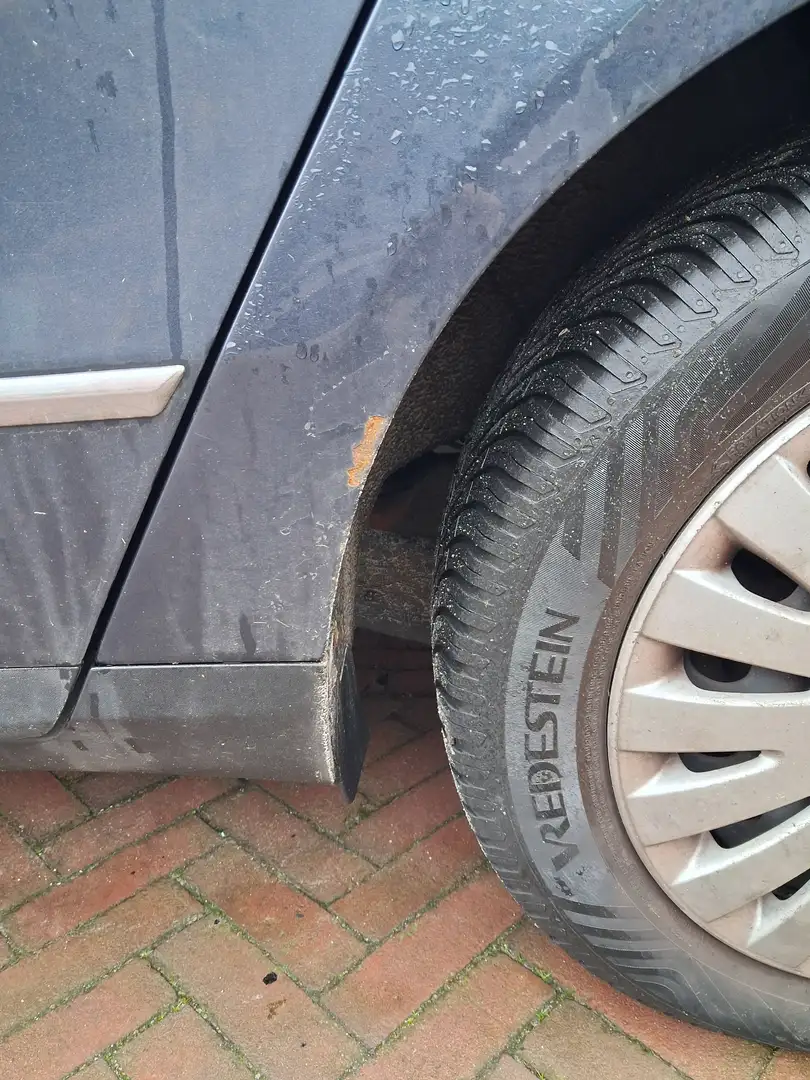 Volkswagen Passat Passat 2.0 FSI Comfortl.Bns Blauw - 1