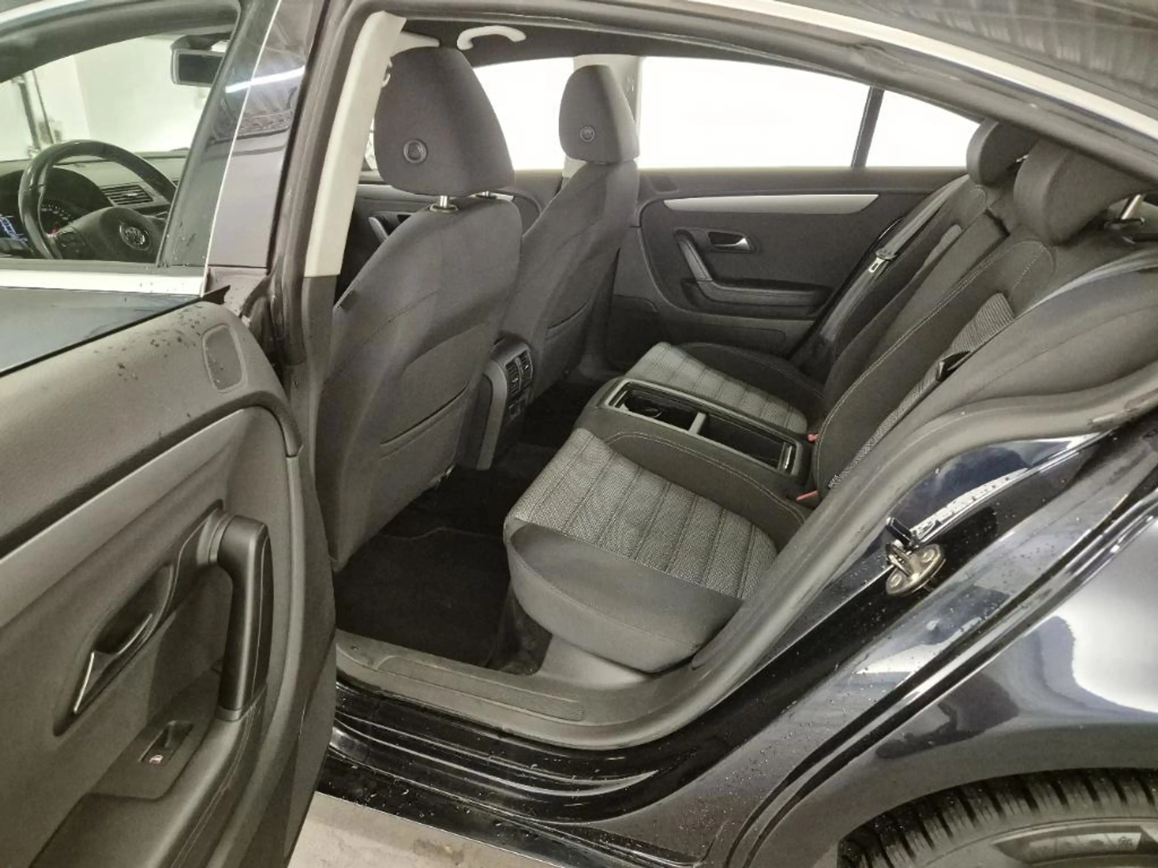 Volkswagen Passat CC 1.8 TSI 4p. — photo 8