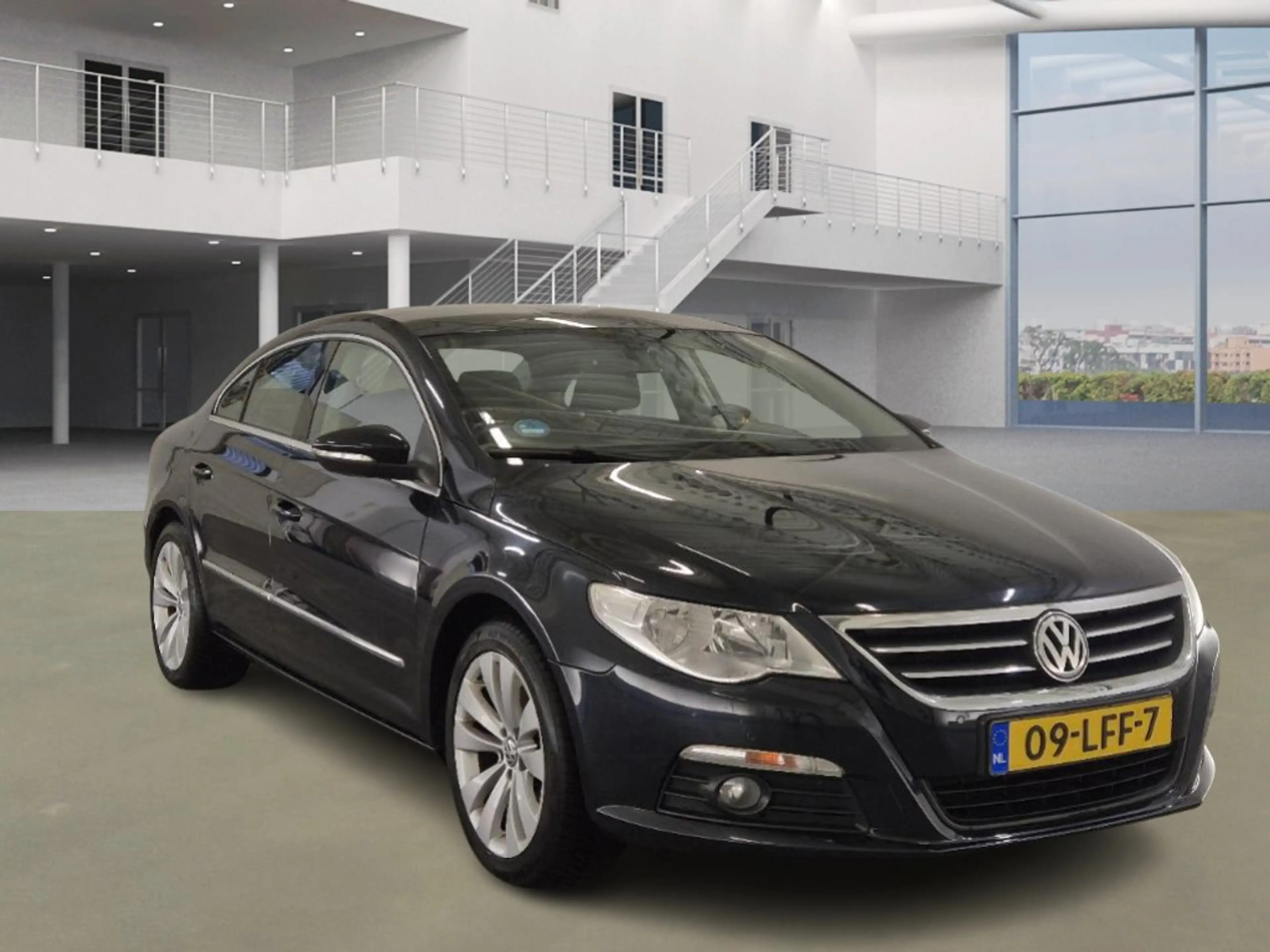 Volkswagen Passat CC 1.8 TSI 4p. — photo 2