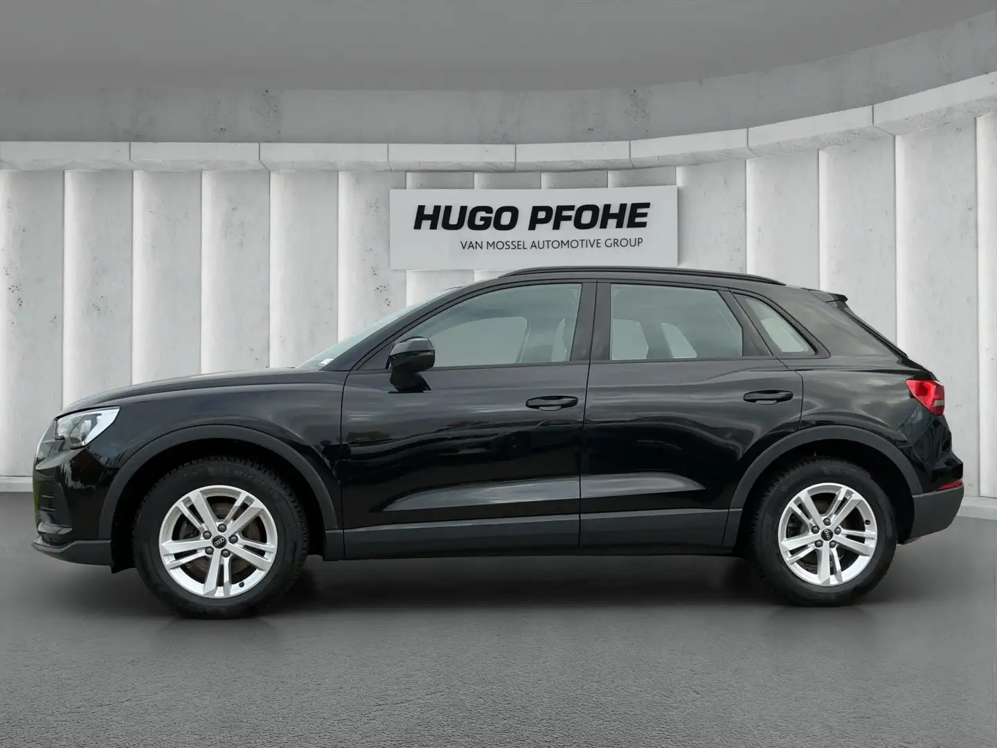 Audi Q3 35 2.0 TDI Schwarz - 2