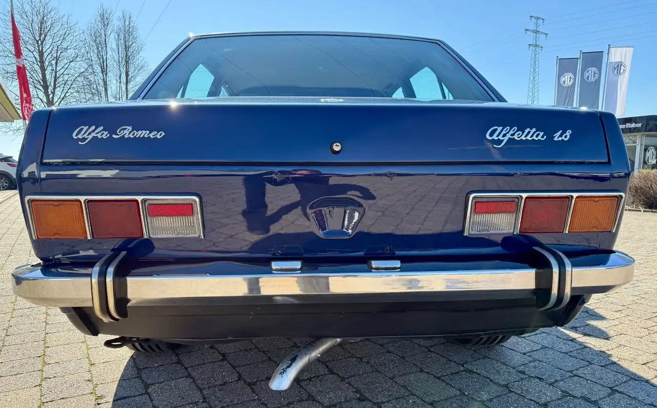 Alfa Romeo Alfetta 1.8 mit Klimaanlage, foto 5