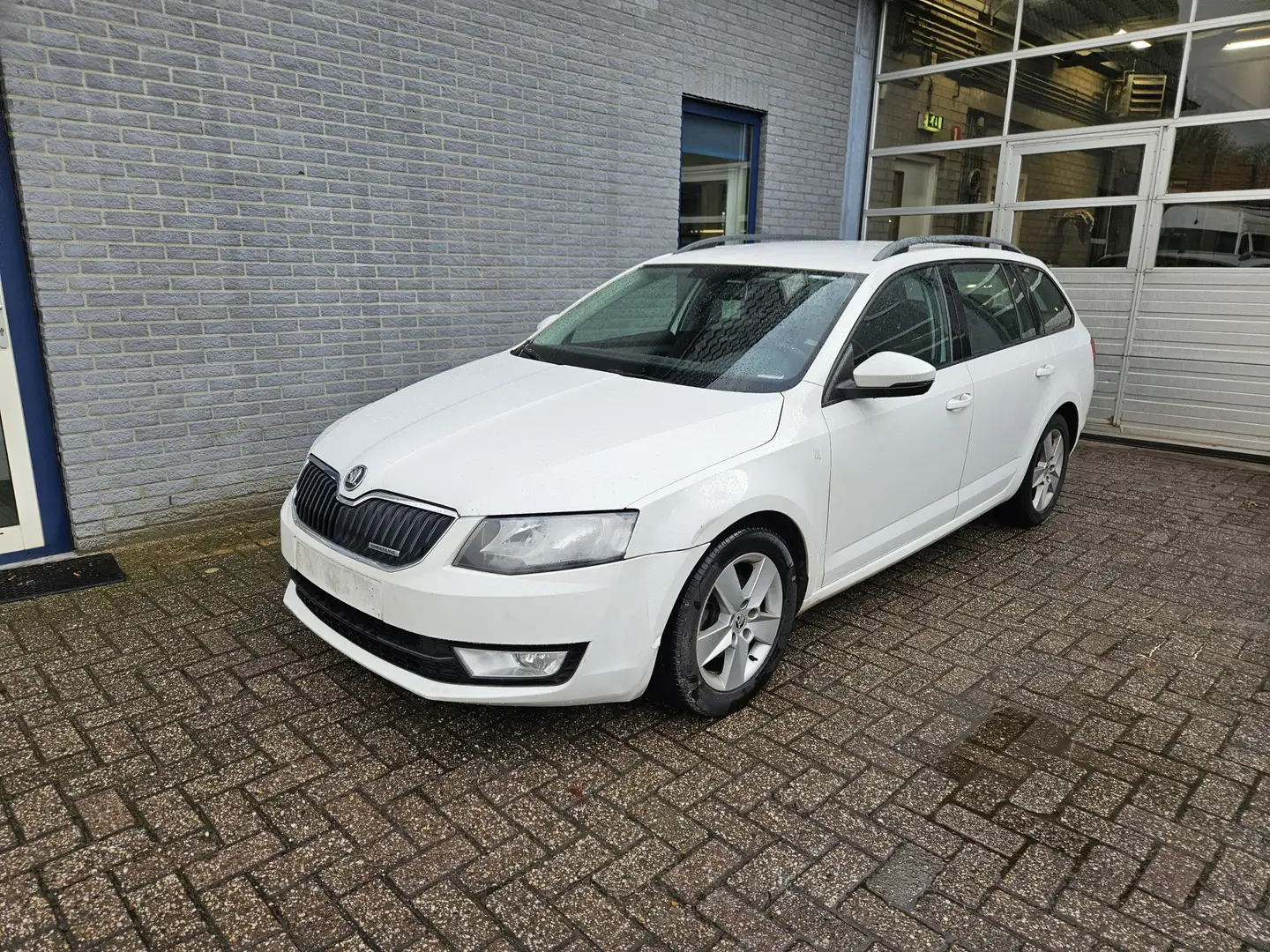 Skoda Octavia Combi 1.6 TDI Greenline Businessline Wit - 1