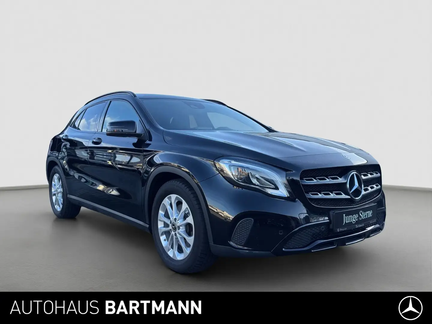 Mercedes-Benz GLA 220 GLA 220 URBAN+4M+NAVI SZH+LED+NIGHT+SPUR+TOTW.++ Schwarz - 1