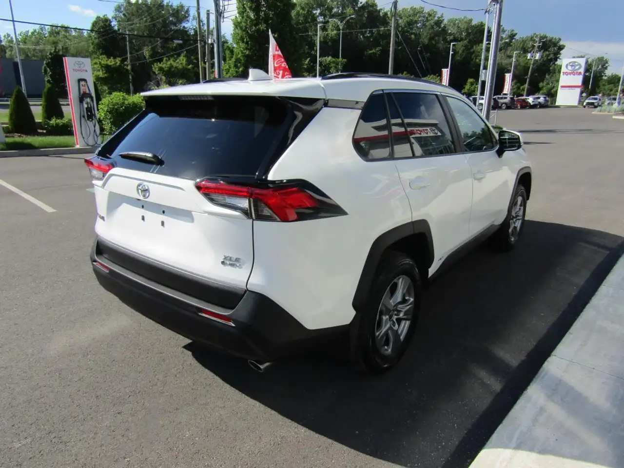 Toyota RAV 4 снимка Toyota RAV 4