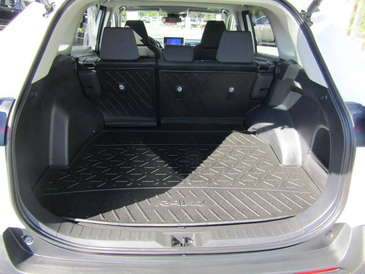 Toyota RAV 4 снимка Toyota RAV 4
