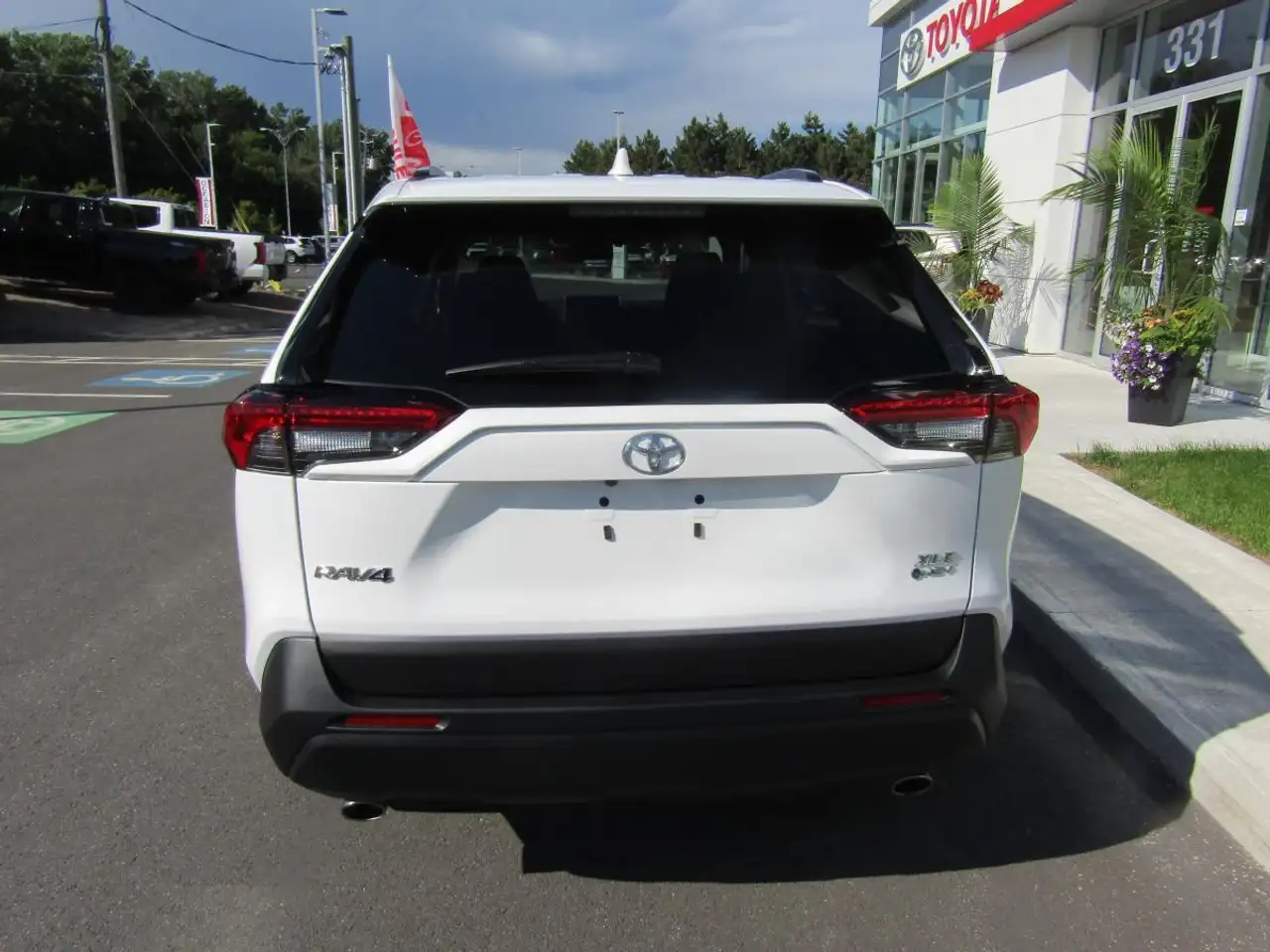 Toyota RAV 4 снимка Toyota RAV 4