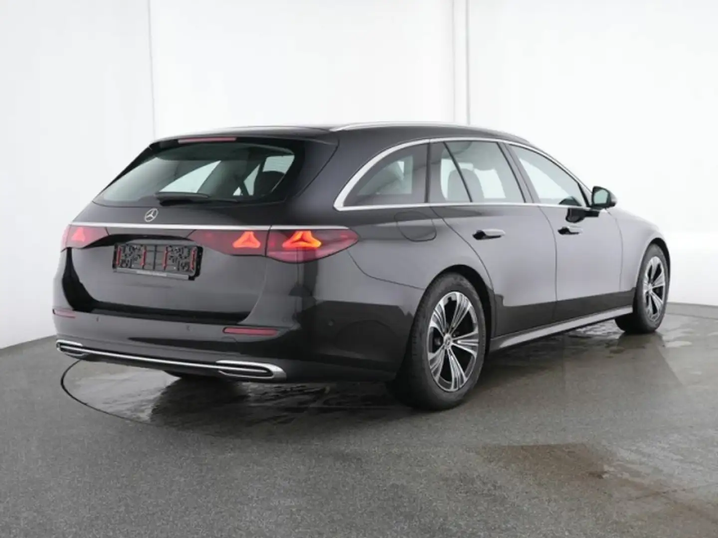 Mercedes-Benz E 220 E 220 d 4M T Avantgarde AHK+MEMORY+DIGITAL-LIGHT Negro - 2