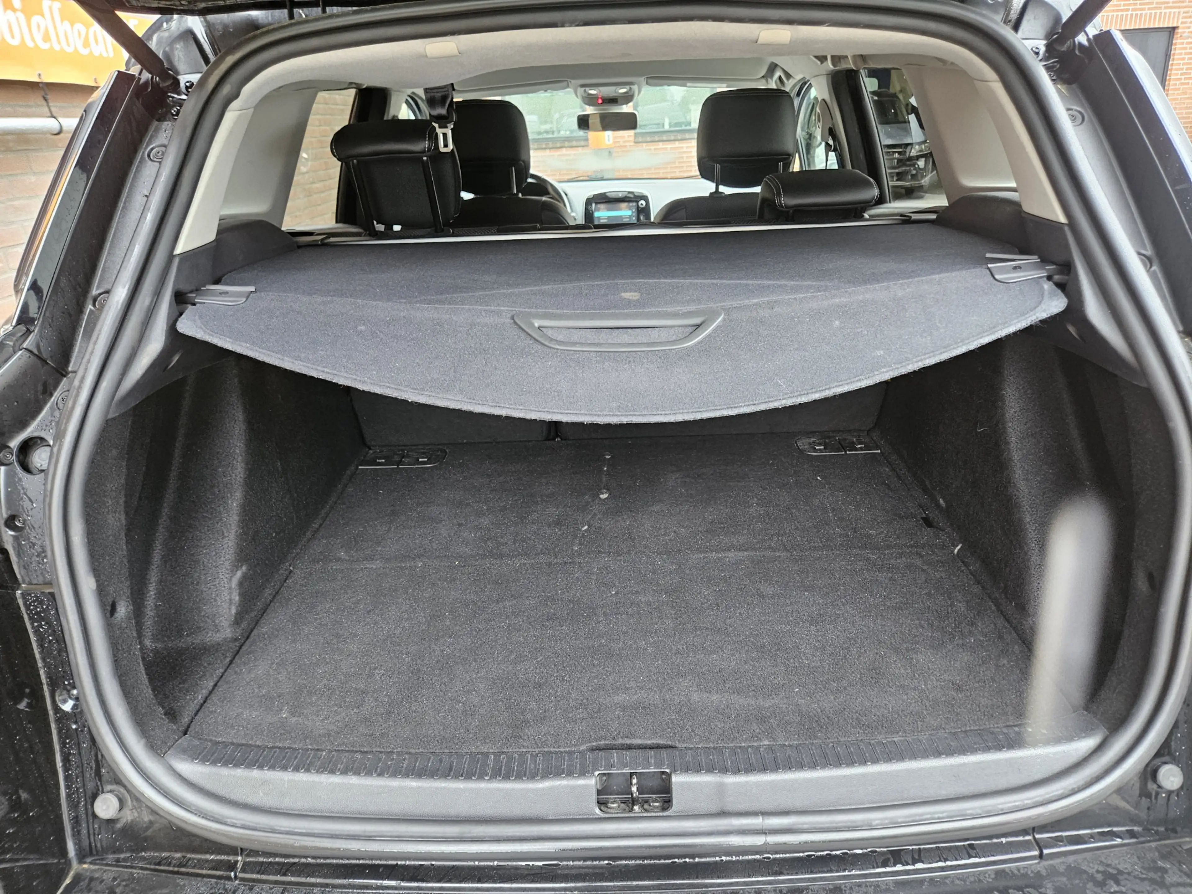 Renault Clio Estate 0.9 TCe Intens — photo 31