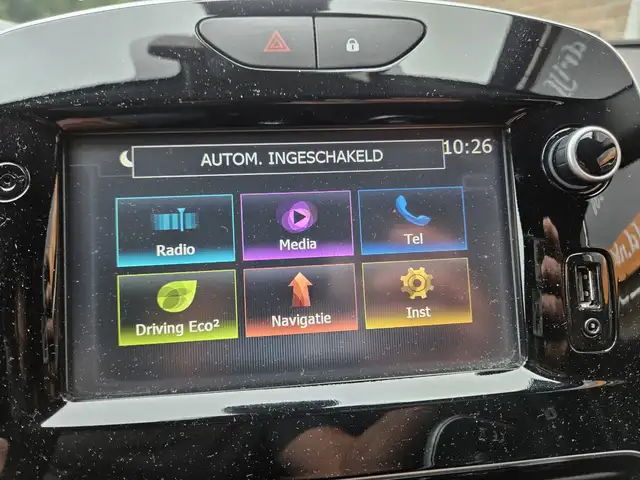 Renault Clio view 11