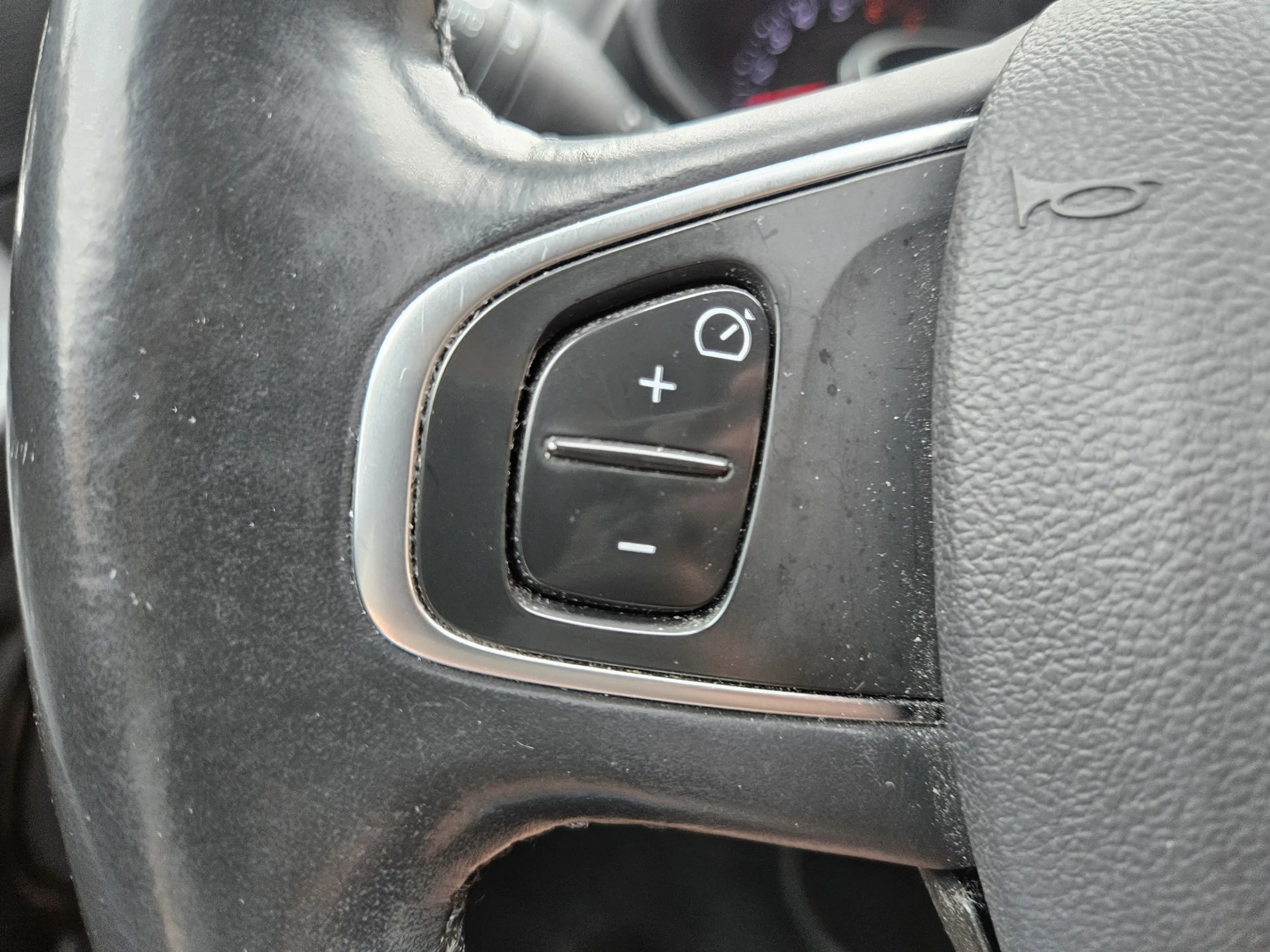 Renault Clio Estate 0.9 TCe Intens — photo 22