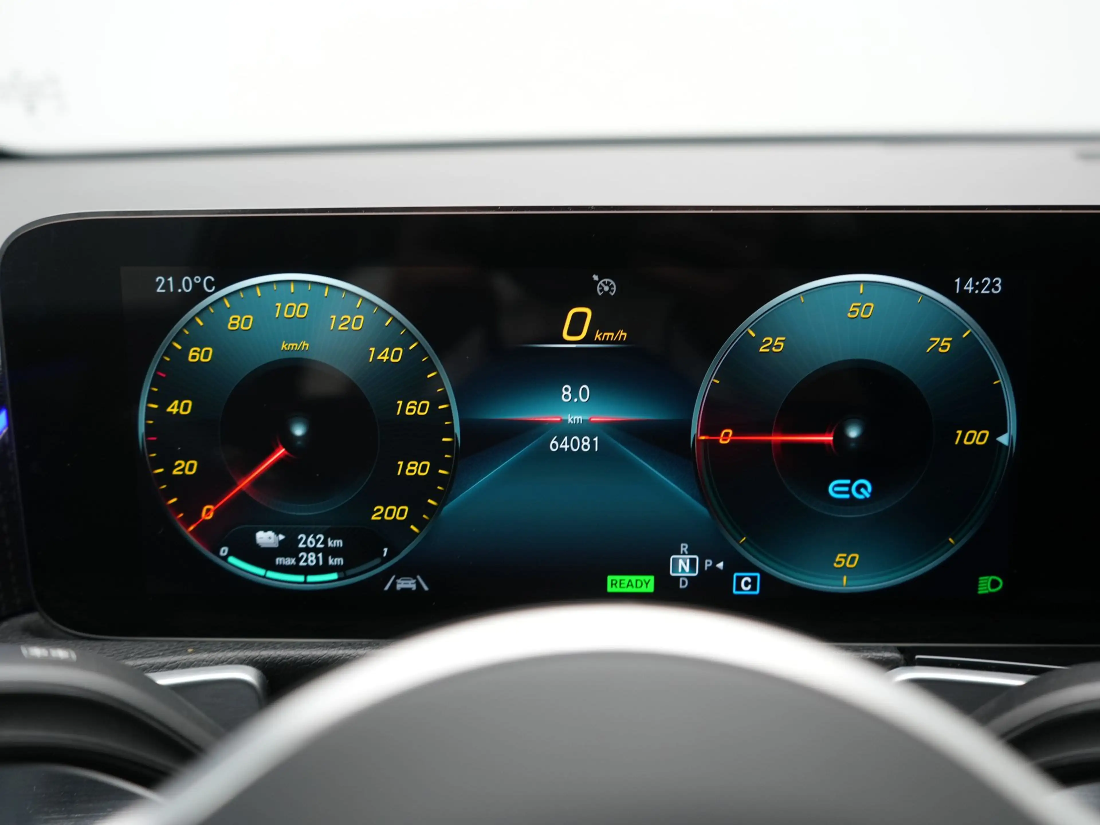 Mercedes-Benz EQB 300 4MATIC Luxury Line 7p. 67 kWh 228pk Dealer O.H | S — photo 19