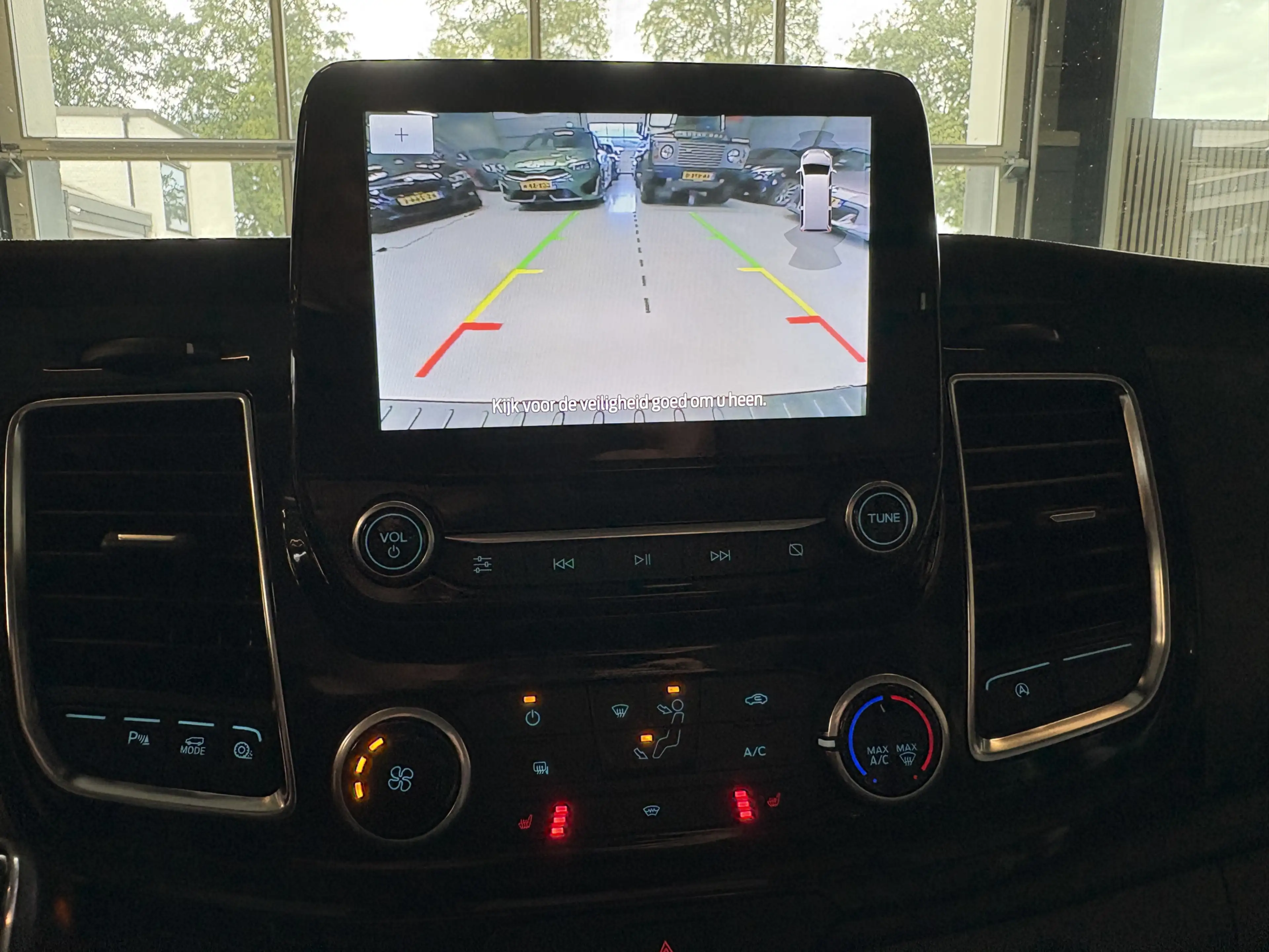 Ford Transit Custom 320 2.0 TDCI L1H1 Sport DC Camera, Cruise, PDC — photo 17