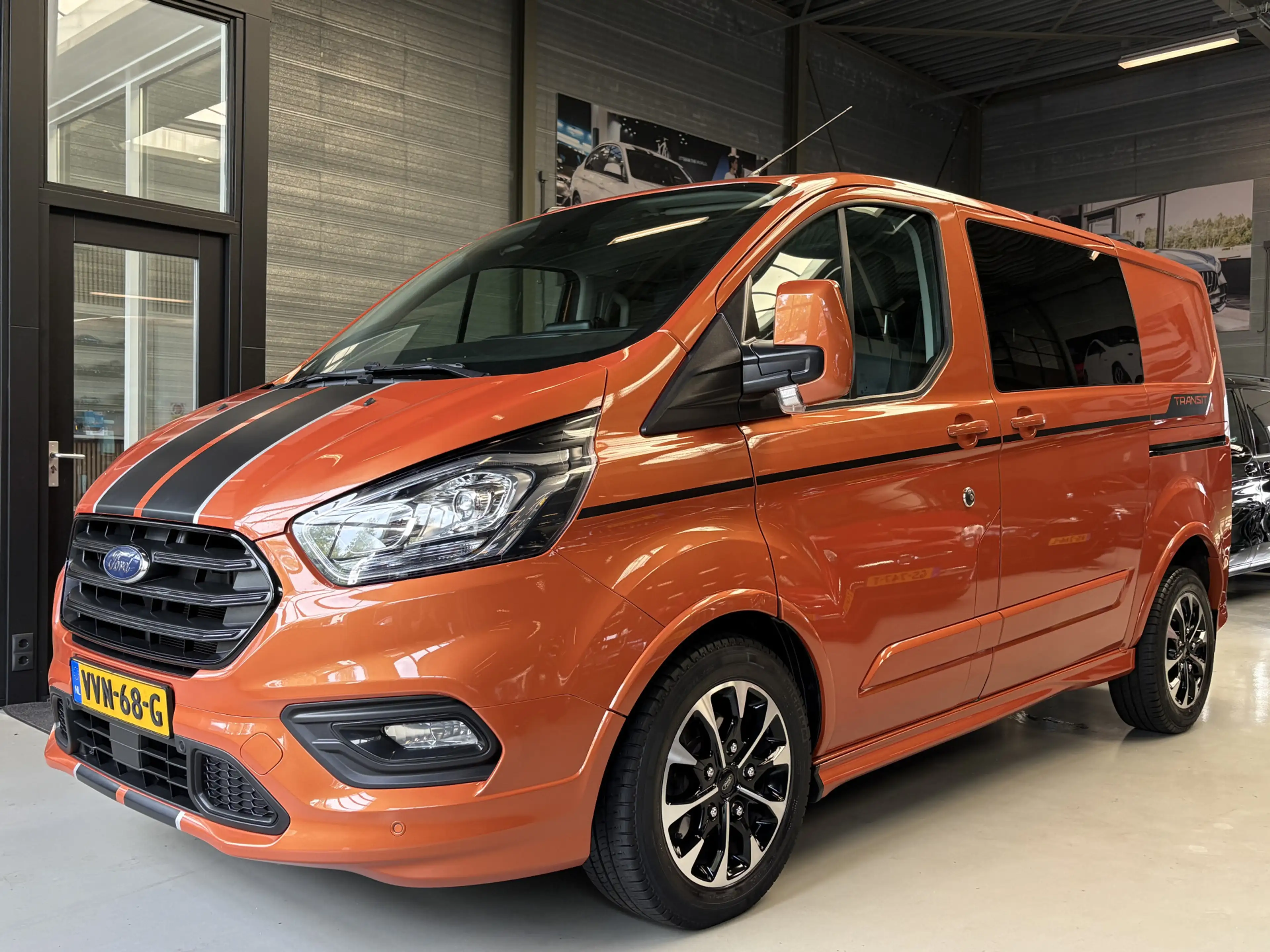 Ford Transit Custom 320 2.0 TDCI L1H1 Sport DC Camera, Cruise, PDC — photo 14