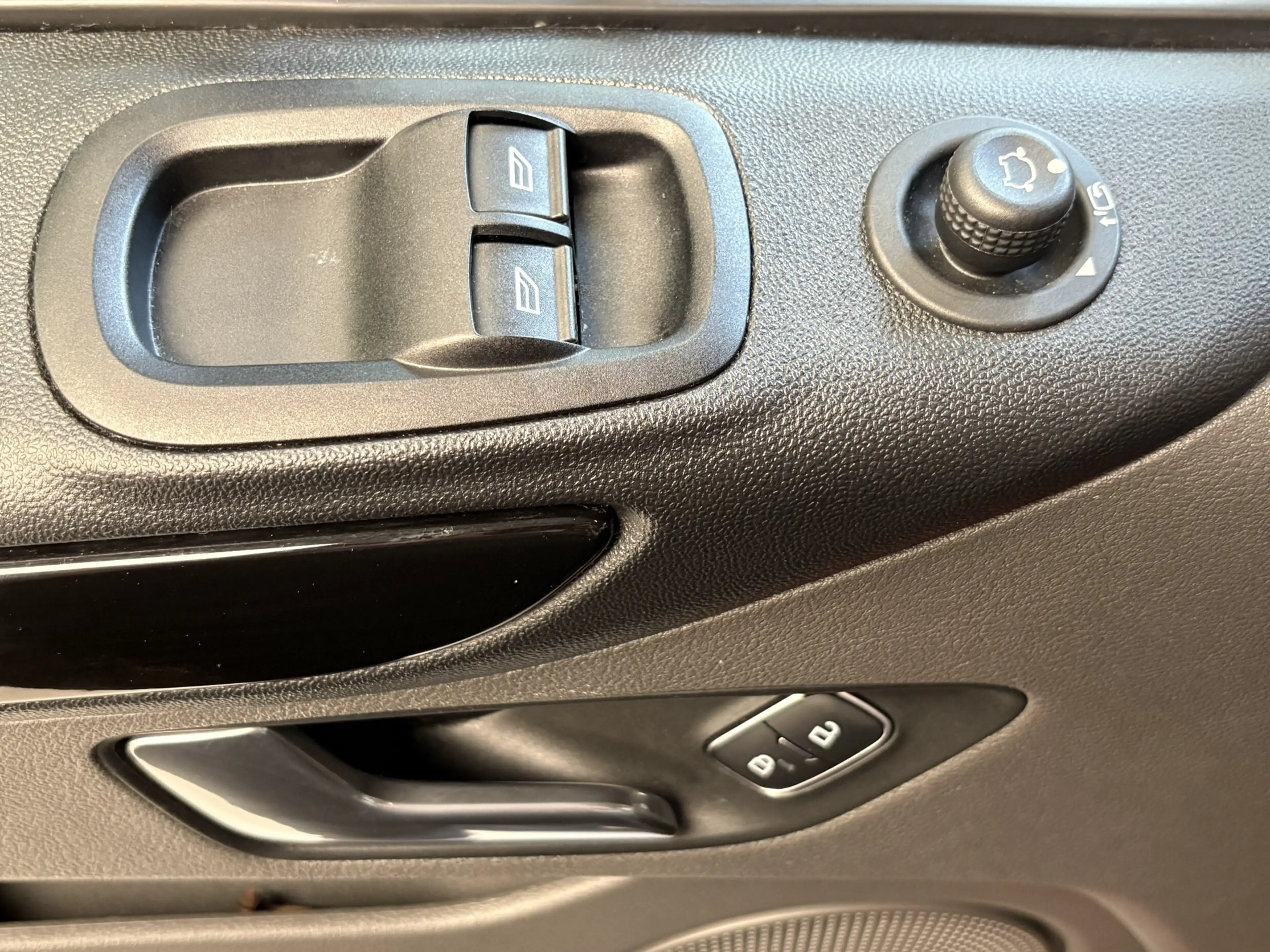 Ford Transit Custom 320 2.0 TDCI L1H1 Sport DC Camera, Cruise, PDC — photo 23