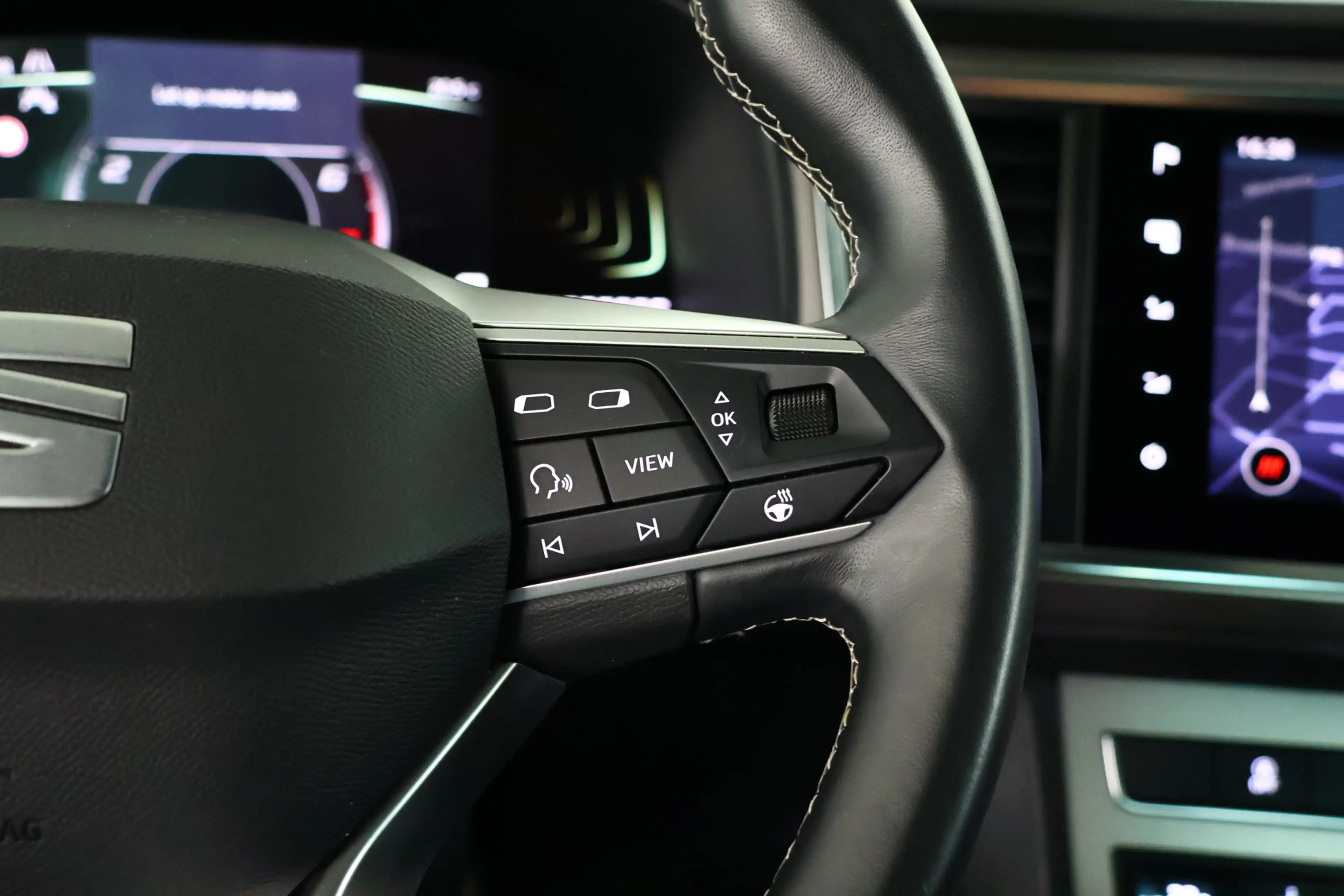 SEAT Ateca 1.5 TSI Xperience / LED / DSG / CarPlay / Cam — photo 20