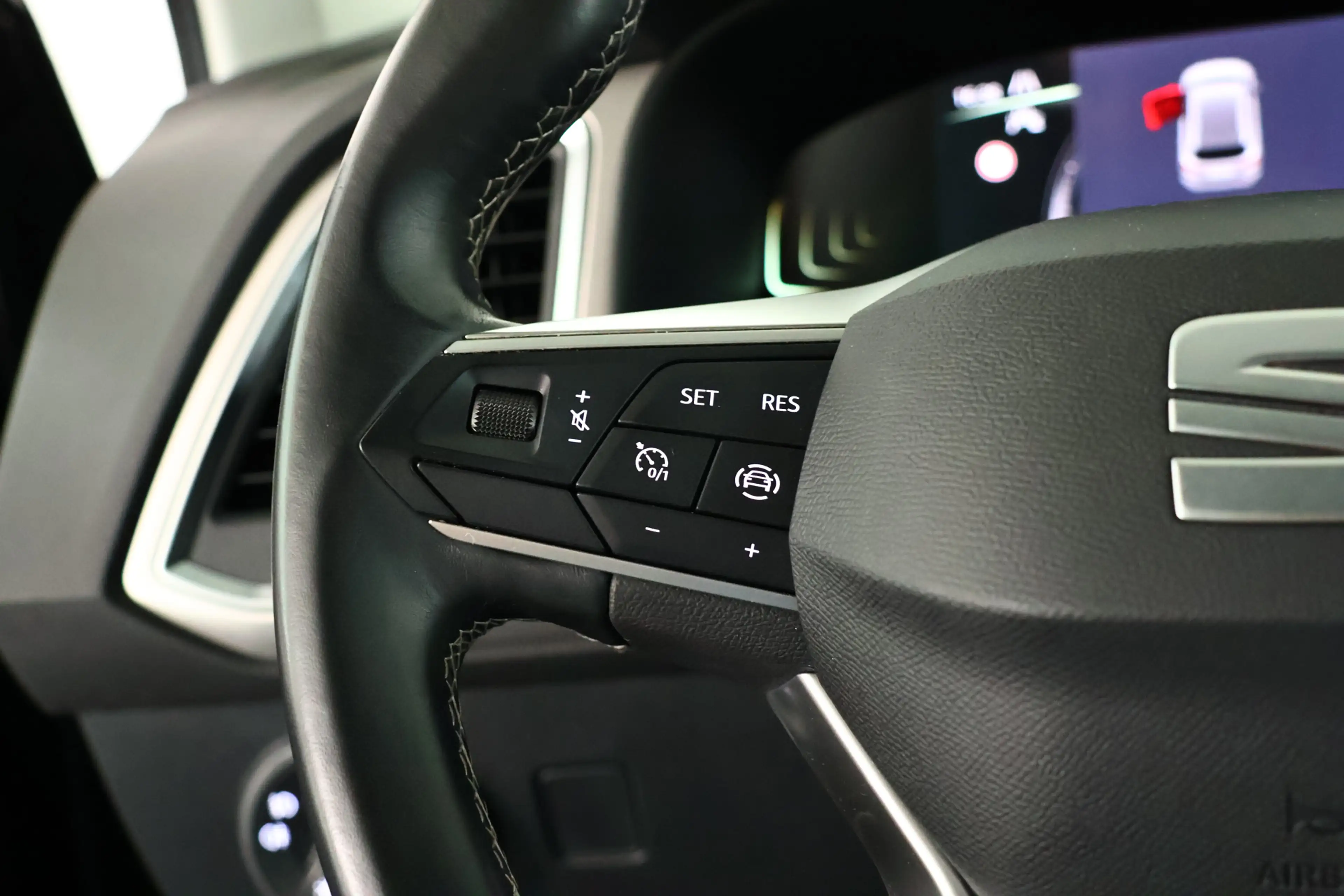 SEAT Ateca 1.5 TSI Xperience / LED / DSG / CarPlay / Cam — photo 19