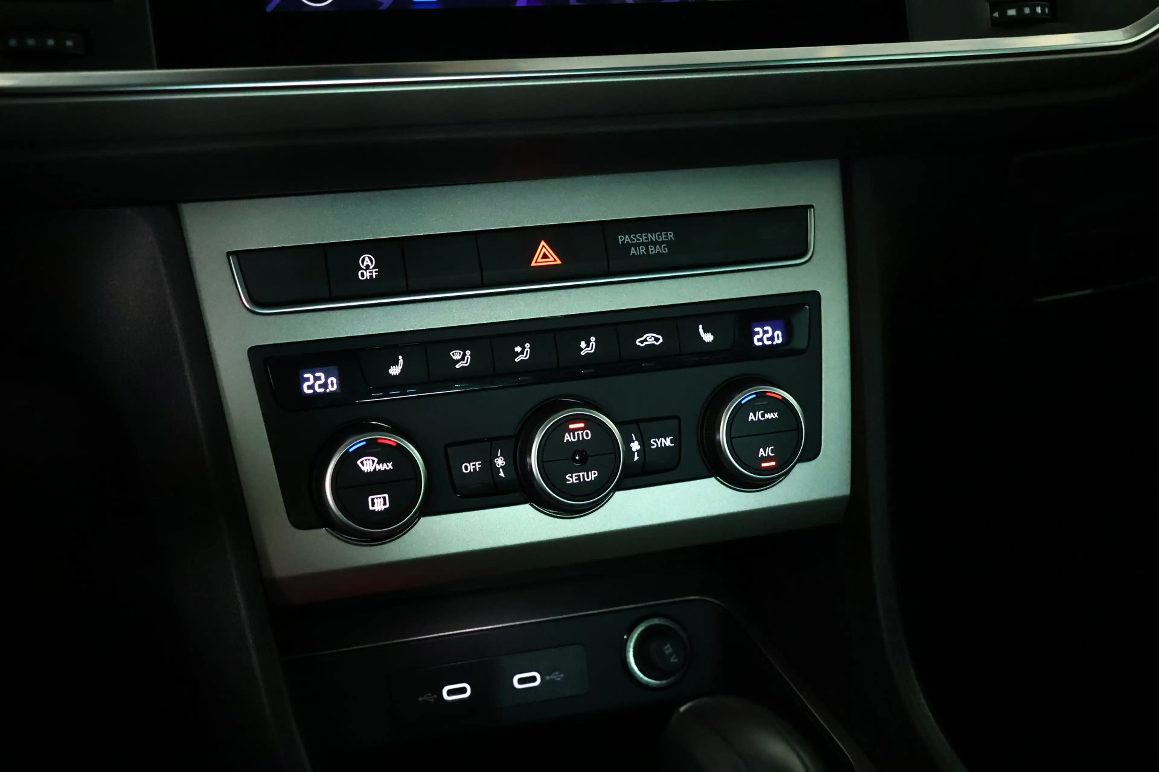 SEAT Ateca 1.5 TSI Xperience / LED / DSG / CarPlay / Cam — photo 22