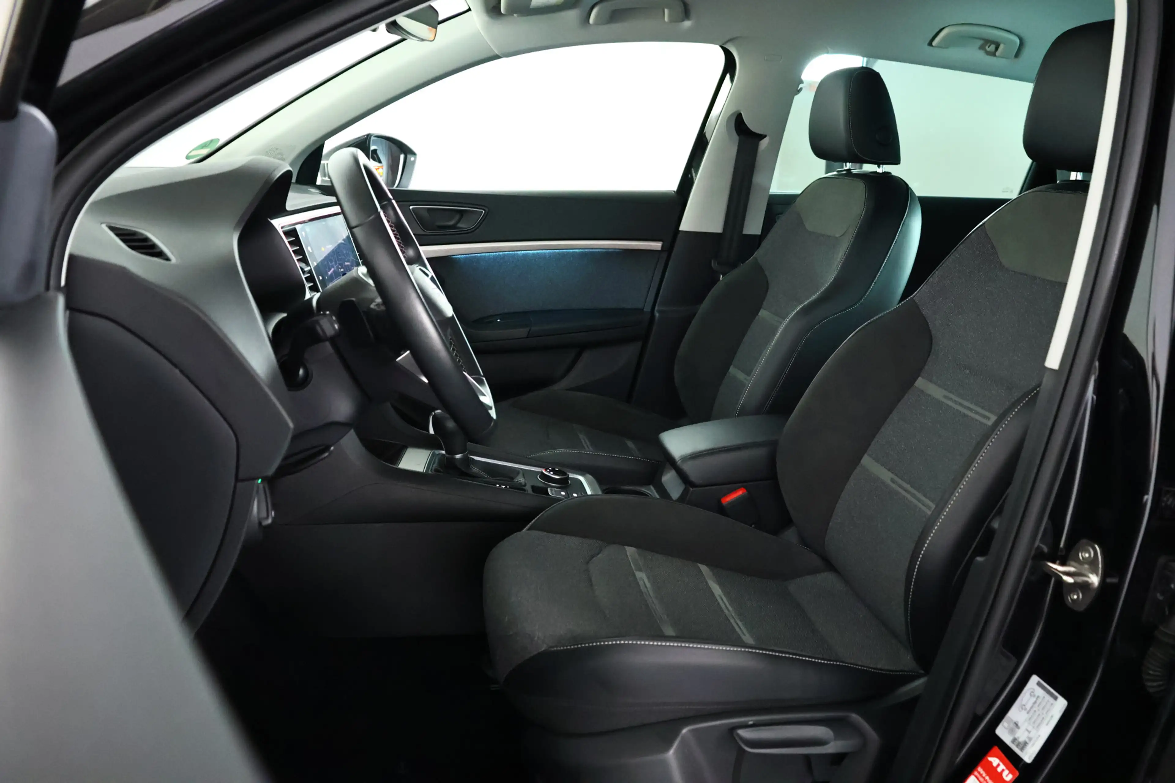 SEAT Ateca 1.5 TSI Xperience / LED / DSG / CarPlay / Cam — photo 3