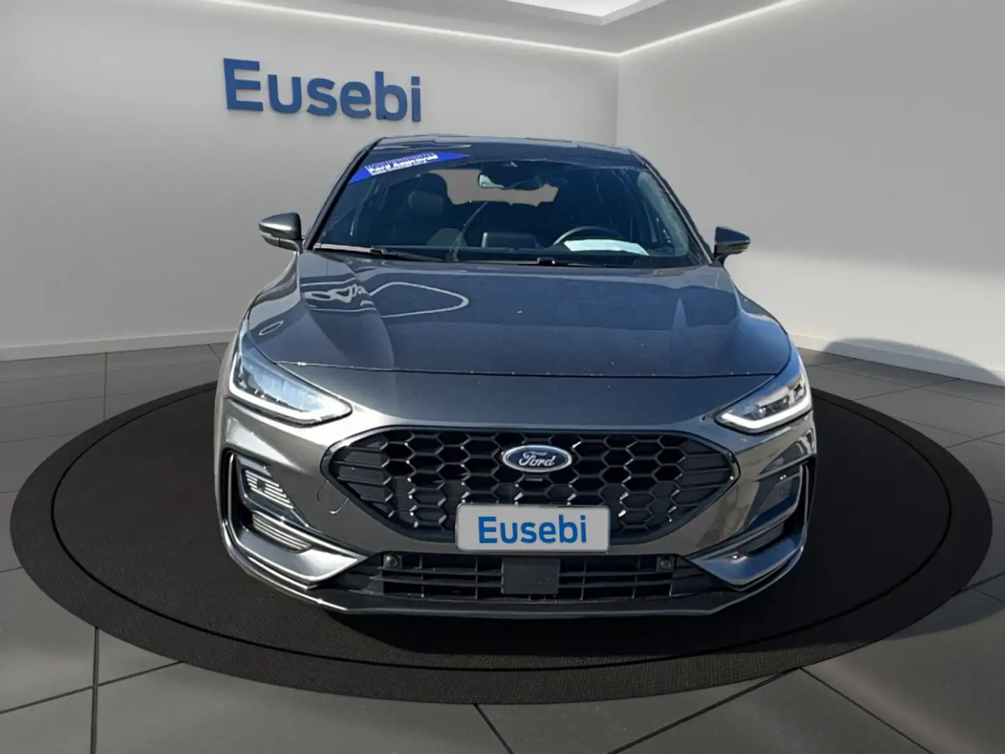 Ford Focus 1.0 EcoBoost Hybrid 125 CV 5p. Active Style Grau - 2