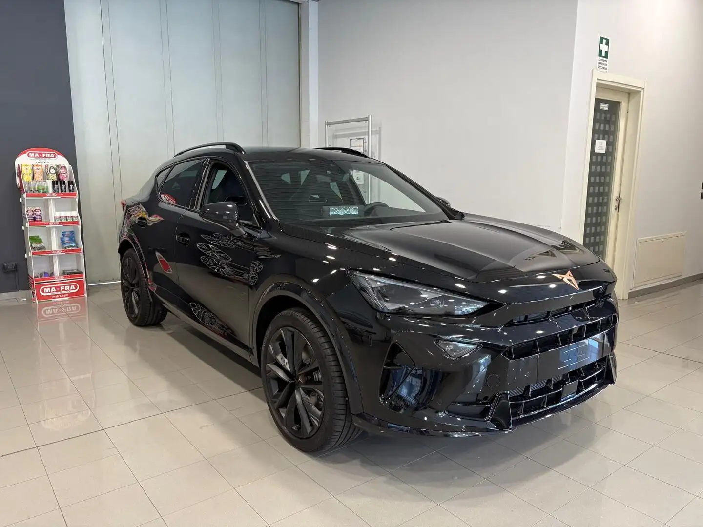 CUPRA Formentor Dark Night 1.5 e-hybrid 204cv PHEV DSG Zwart - 2
