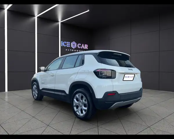 Jeep Avenger view 7