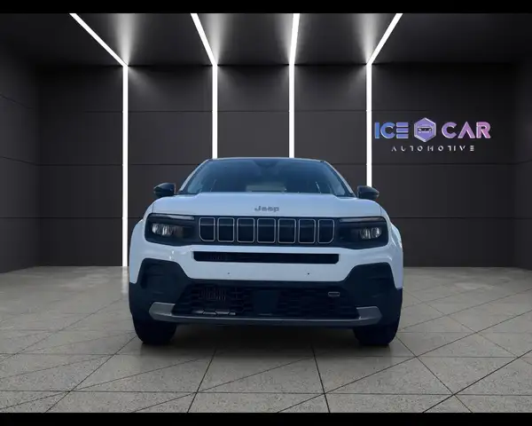 Jeep Avenger view 2