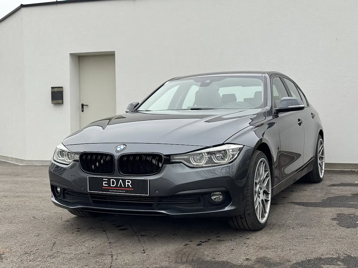 BMW 320 d xDrive Advantage Aut.*Leder*Rückfahrkamera*Al... Grau - 2