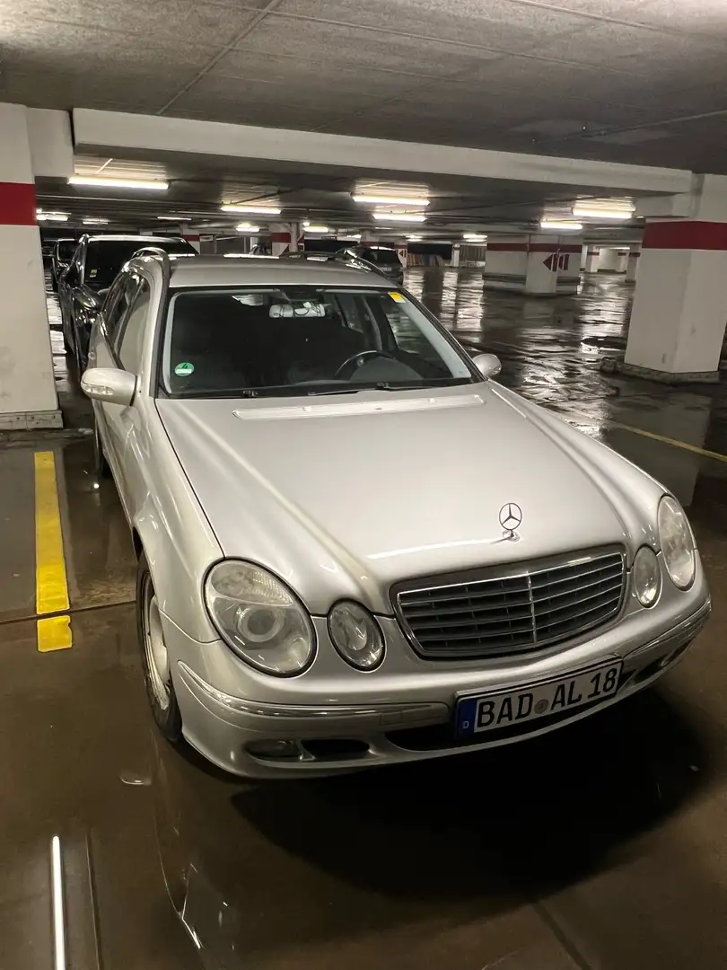 Mercedes-Benz E 220 T CDI Automatik Elegance Silber - 1