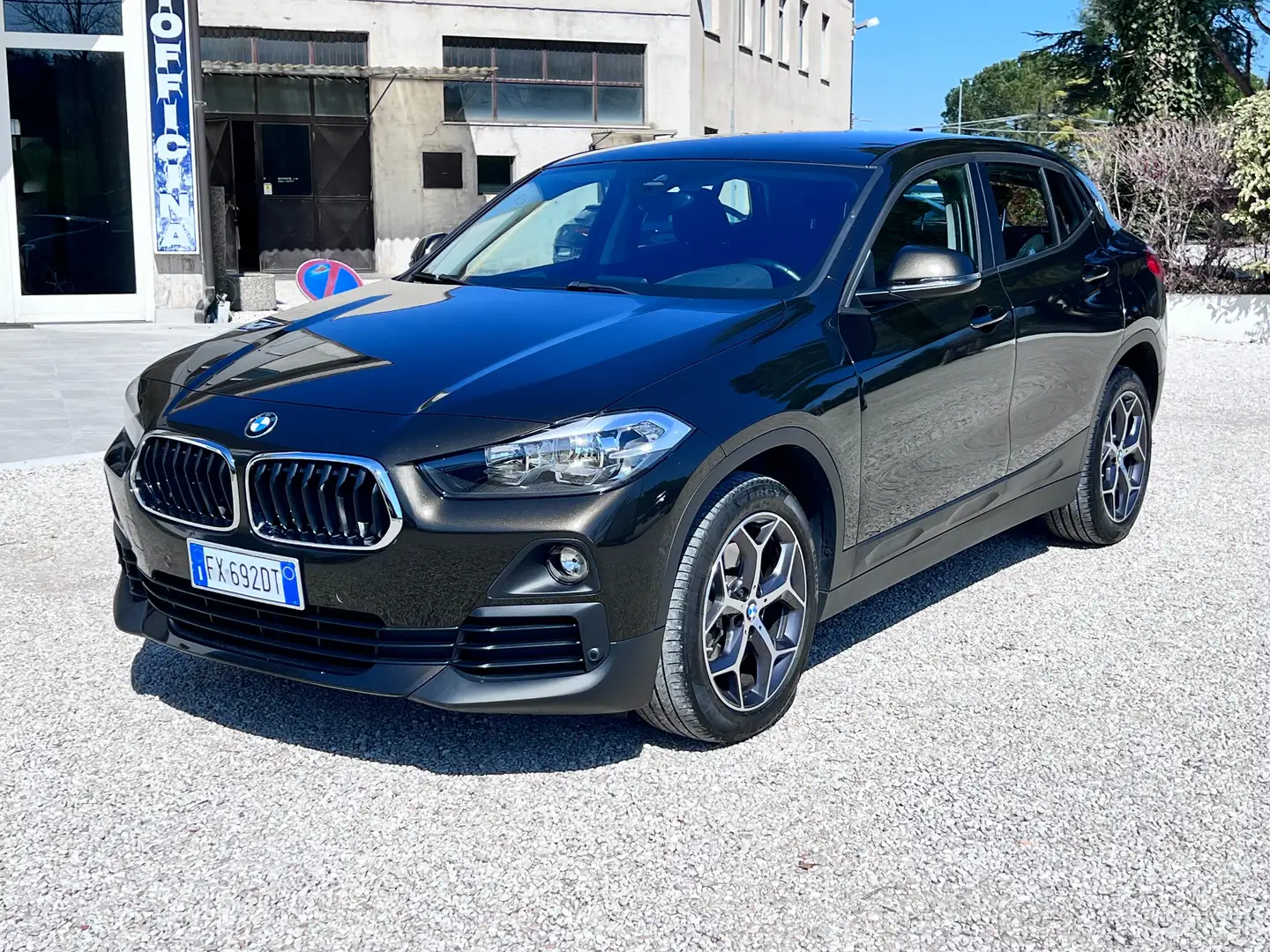 BMW X2 X2 xdrive20d Business X auto Braun - 1
