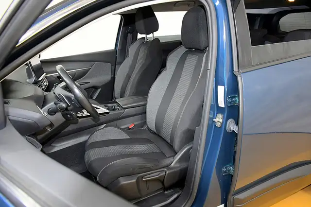 Peugeot 5008 view 11