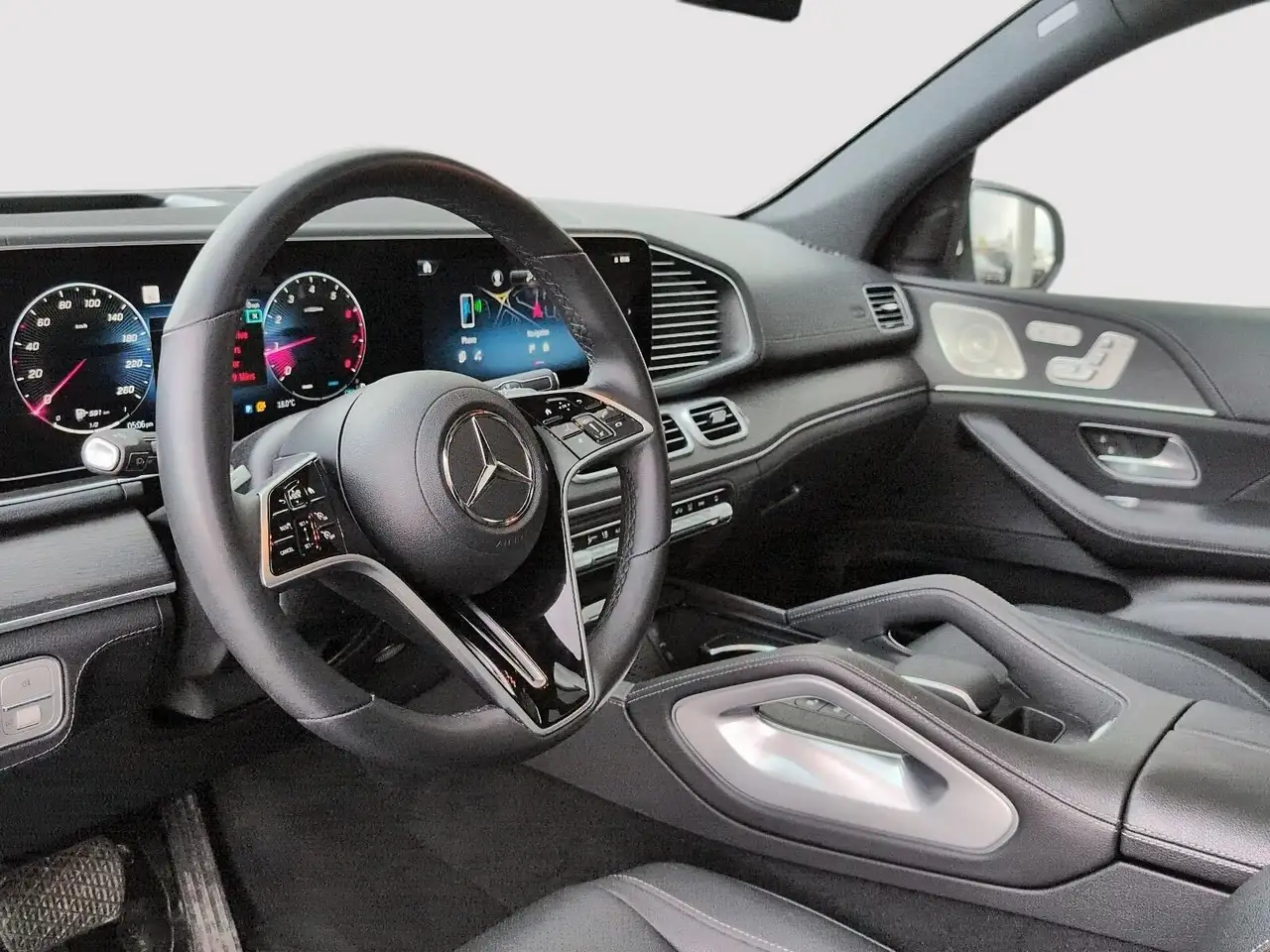 Mercedes-Benz GLE снимка Mercedes-Benz GLE