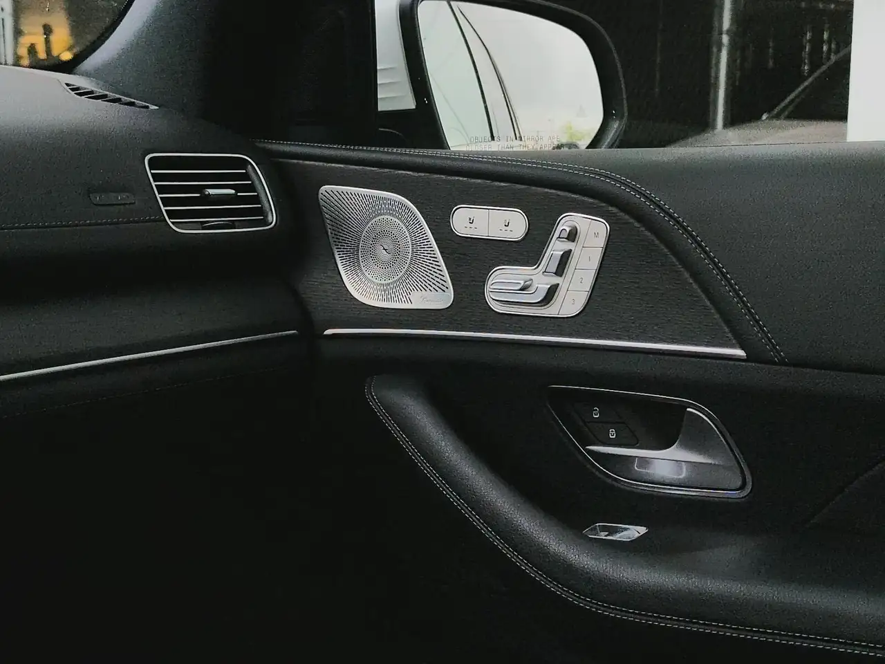 Mercedes-Benz GLE снимка Mercedes-Benz GLE
