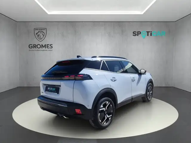 Peugeot 2008 view 3