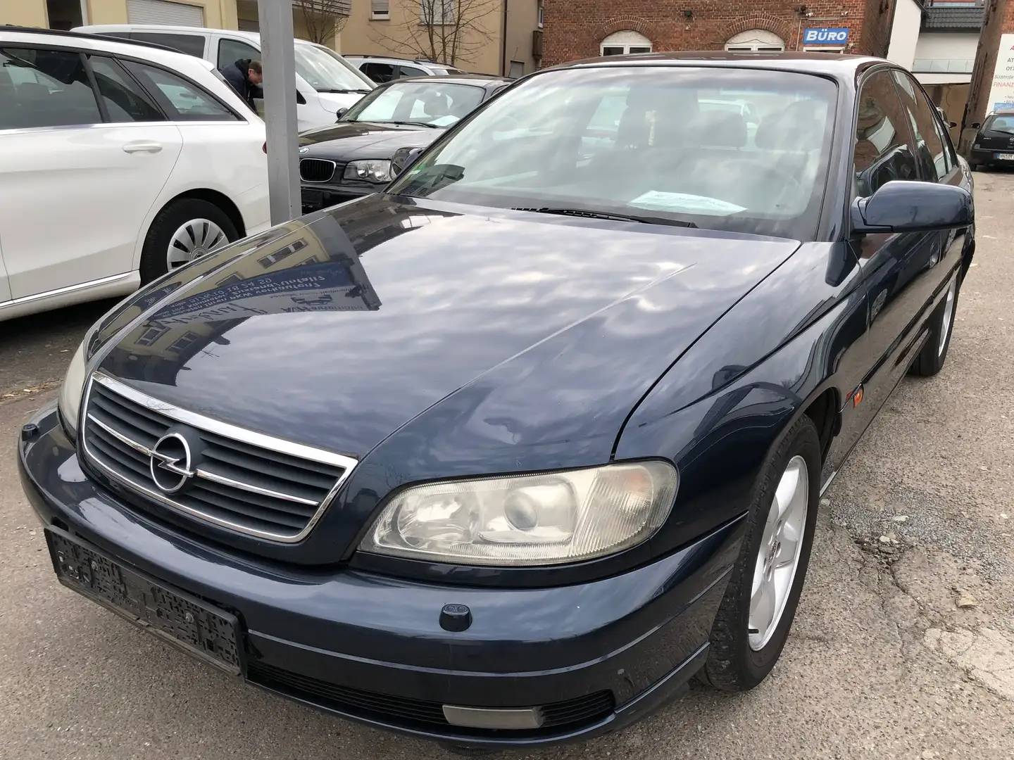 Opel Omega 2.2 16 V *KLIMA*NAVI*8-FACH BEREIFT* Niebieski - 1