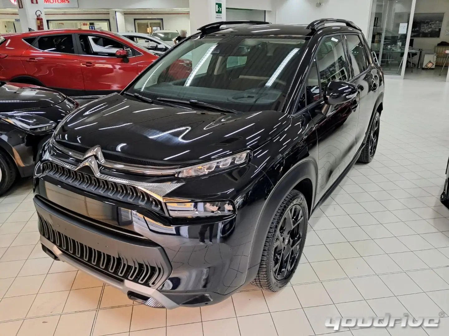 Citroen C3 Aircross PureTech 110 S&S Max KM 28.600 Negro - 2