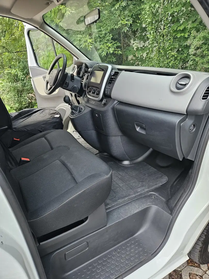 Renault Trafic Access L1H1 2,8t dCi 120 Weiß - 2