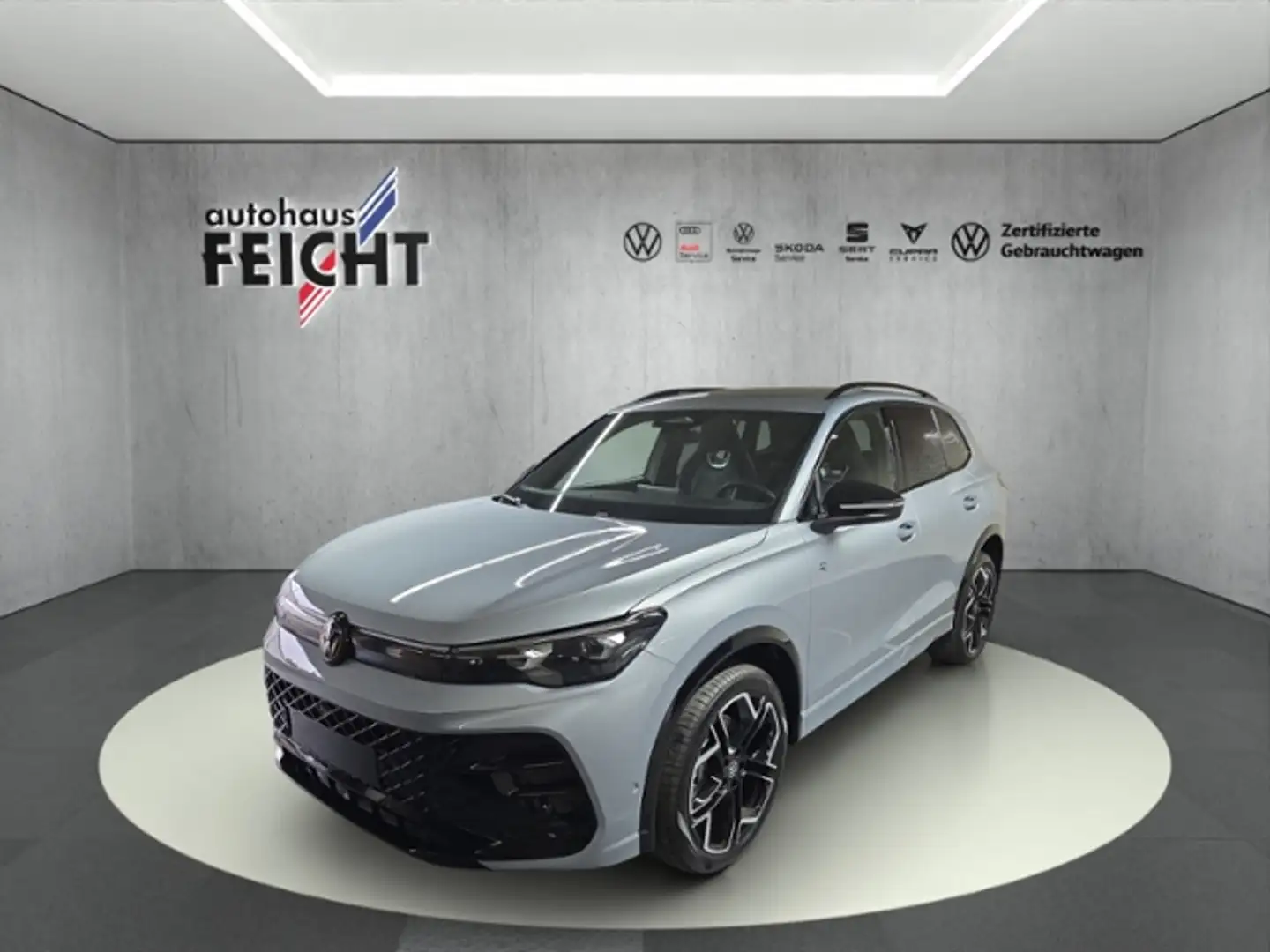 Volkswagen Tiguan R-Line 2,0 l TDI  4MO 142 kW (193 PS) DSG Silber - 1
