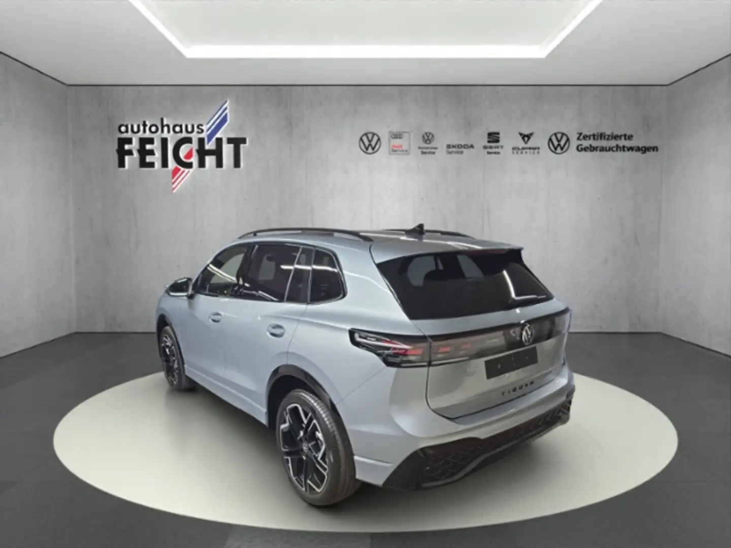 Volkswagen Tiguan R-Line 2,0 l TDI  4MO 142 kW (193 PS) DSG Silber - 2