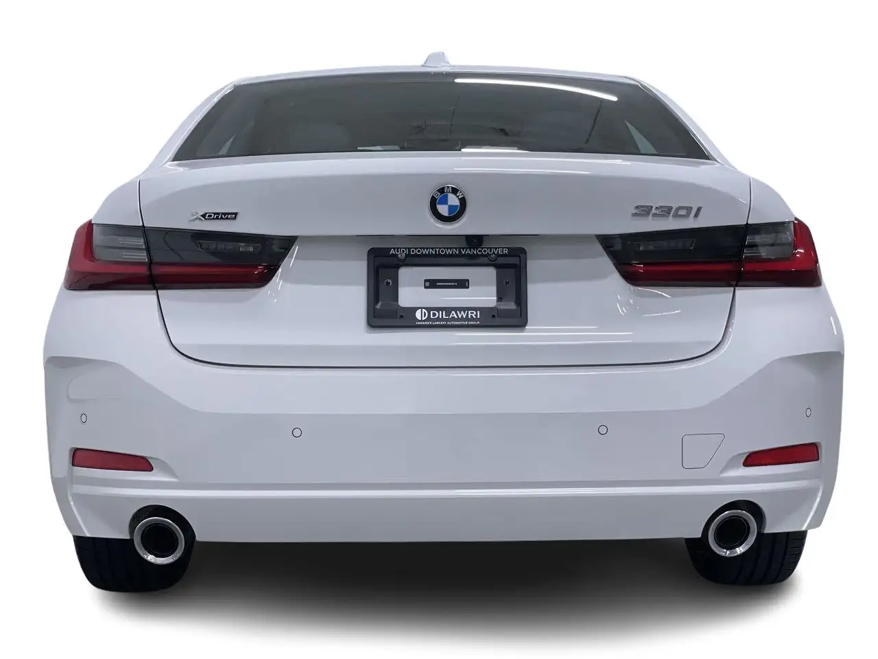 BMW 3 Series снимка BMW 3 Series