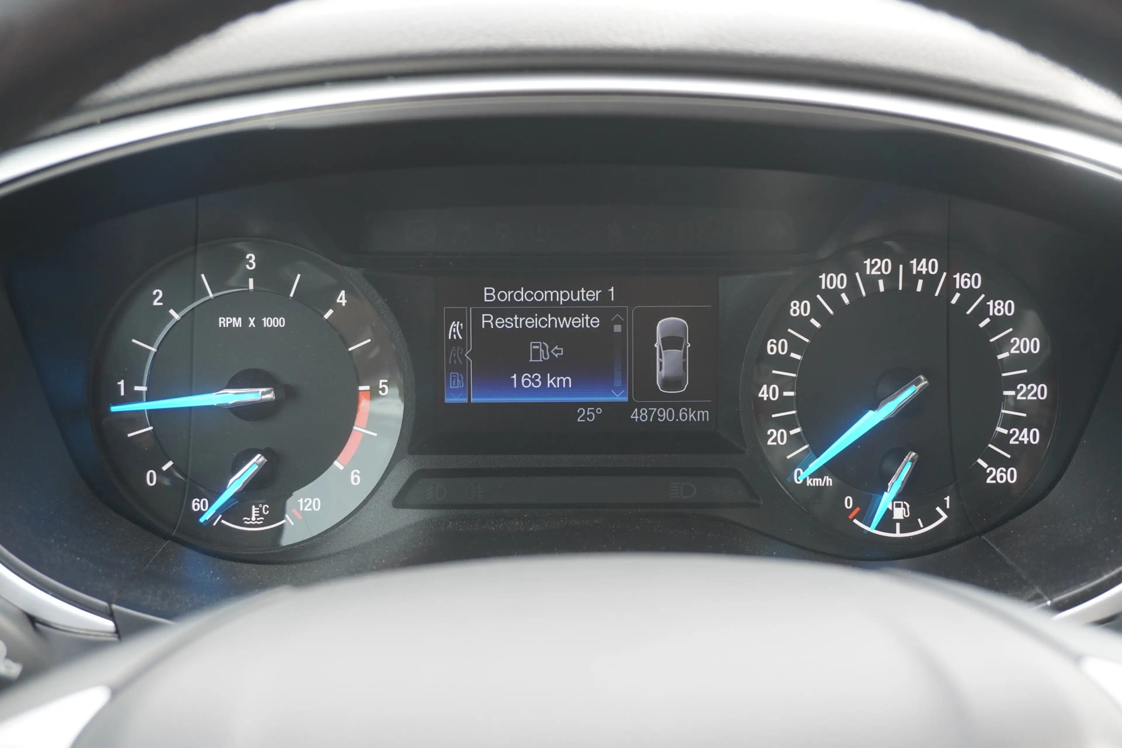 Ford Mondeo Turnier 2.0 EB Navi SYNC Kamera PDC AHK — photo 22
