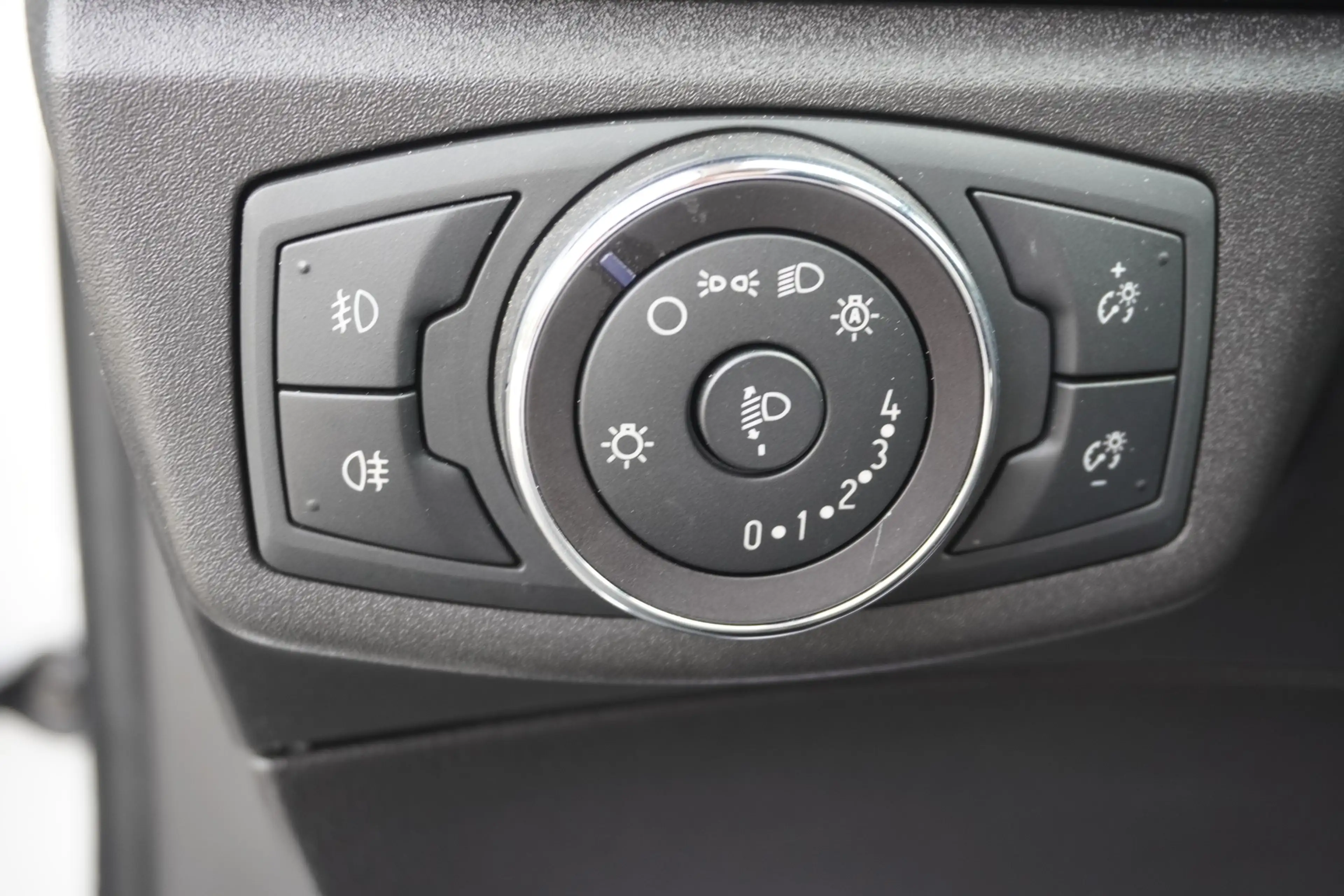 Ford Mondeo Turnier 2.0 EB Navi SYNC Kamera PDC AHK — photo 23